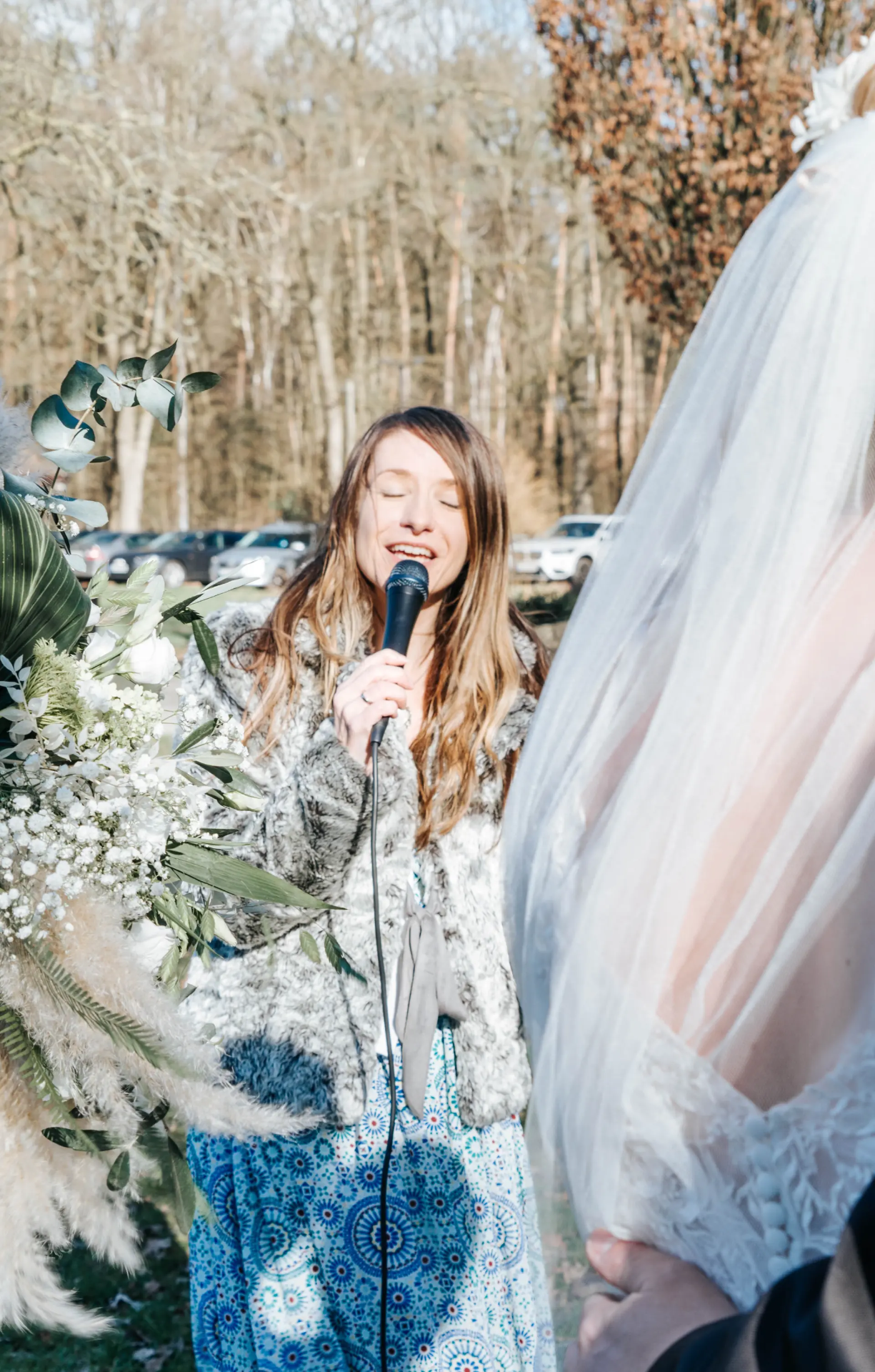 Hochzeitssängerin Janet singt bei einer freien Trauung am See (Osnabrück, Rubbenbruchsee)